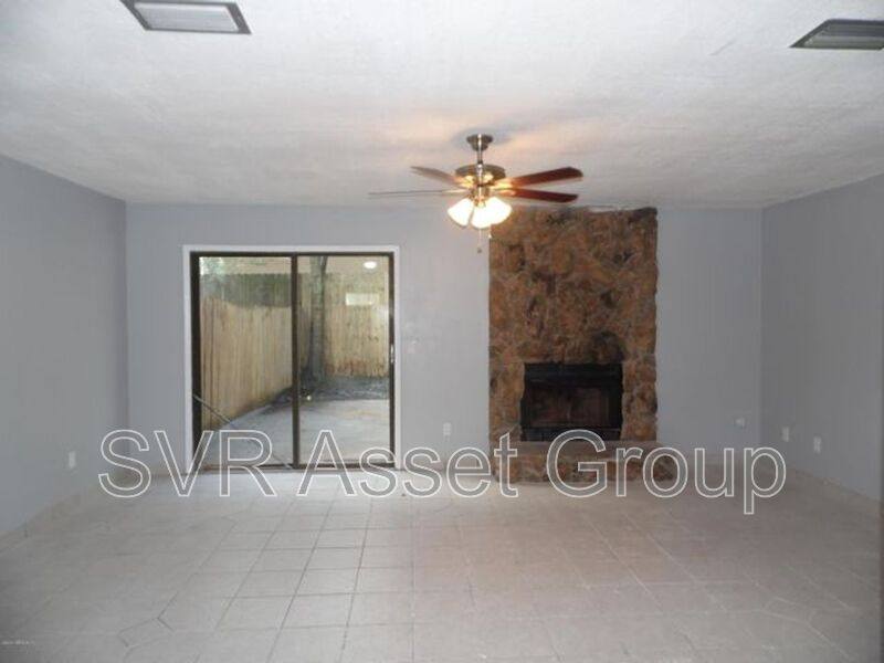 Townhouse for rent at 6024 Duclay Rd, Jacksonville, FL 32244