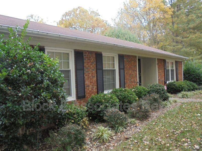 House for rent at 2314 Dover Place, High Point, NC 27265