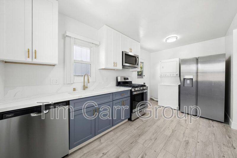 House for rent at 1614 Orange Ave, Costa Mesa, CA 92627