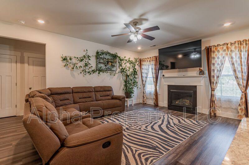 House for rent at 203 Pewter Circle, Simpsonville, SC 29680