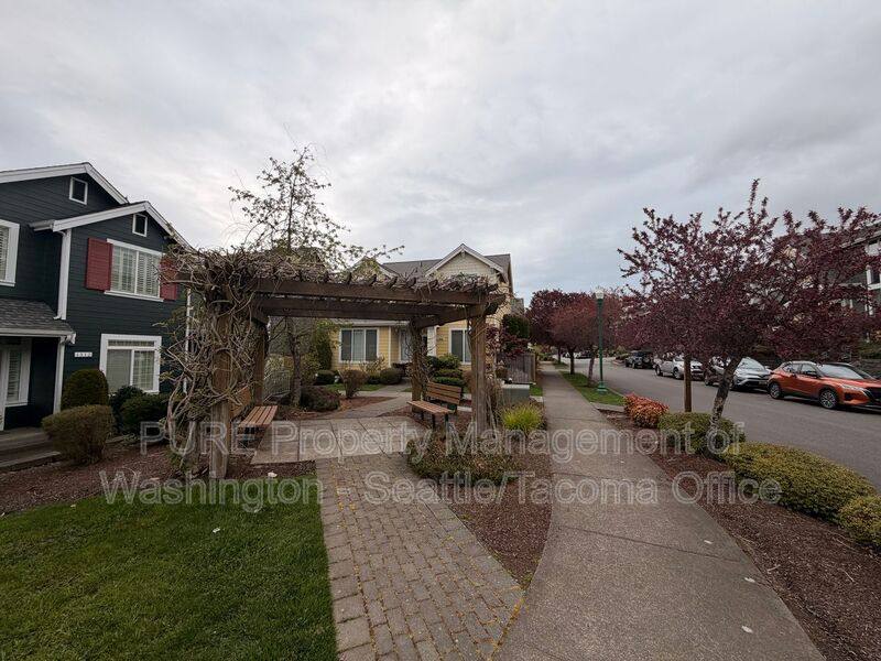 House for rent at 1510 Cottonwood Ave, Tacoma, WA 98466