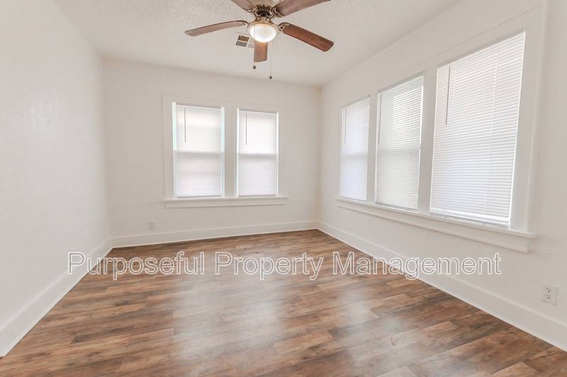 House for rent at 1609 NE 18th St, Oklahoma City, OK 73111