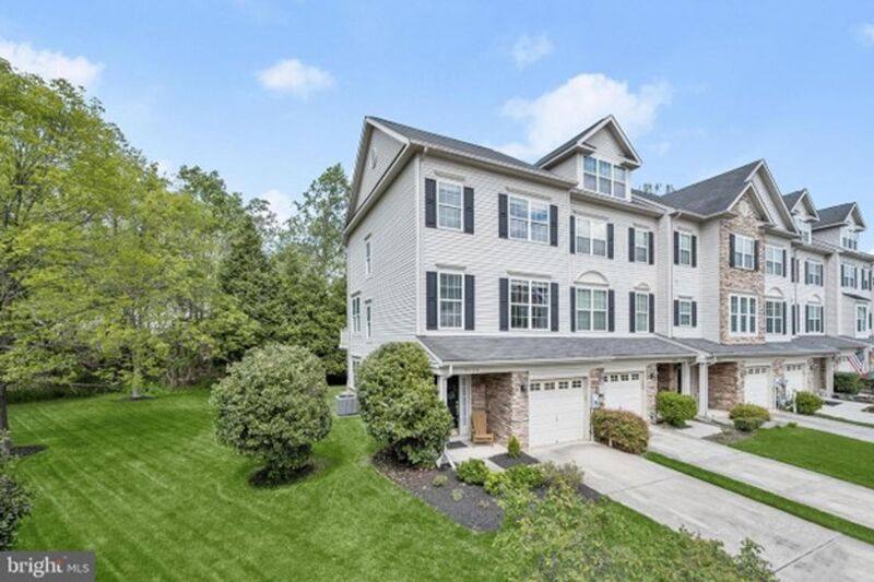 Townhouse for rent at 9134 Marlove Oaks Lane, Owings Mills, MD 21117