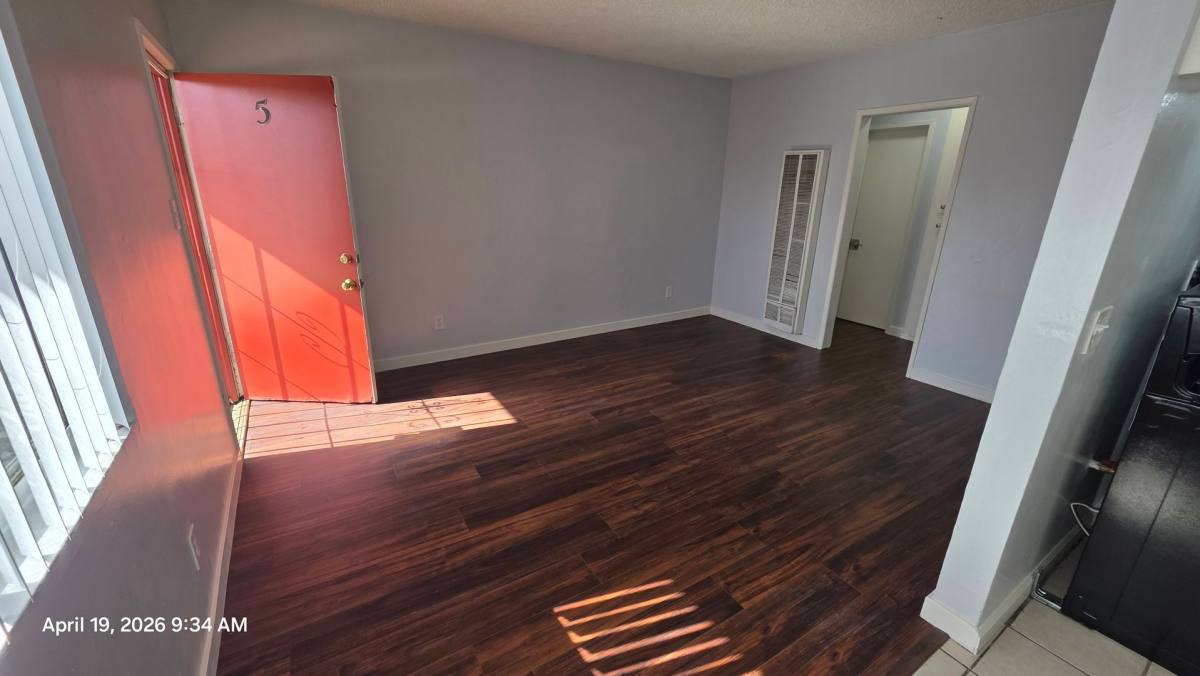 Apartment for rent at 1033 W 253rd St, Harbor City, CA 90710
