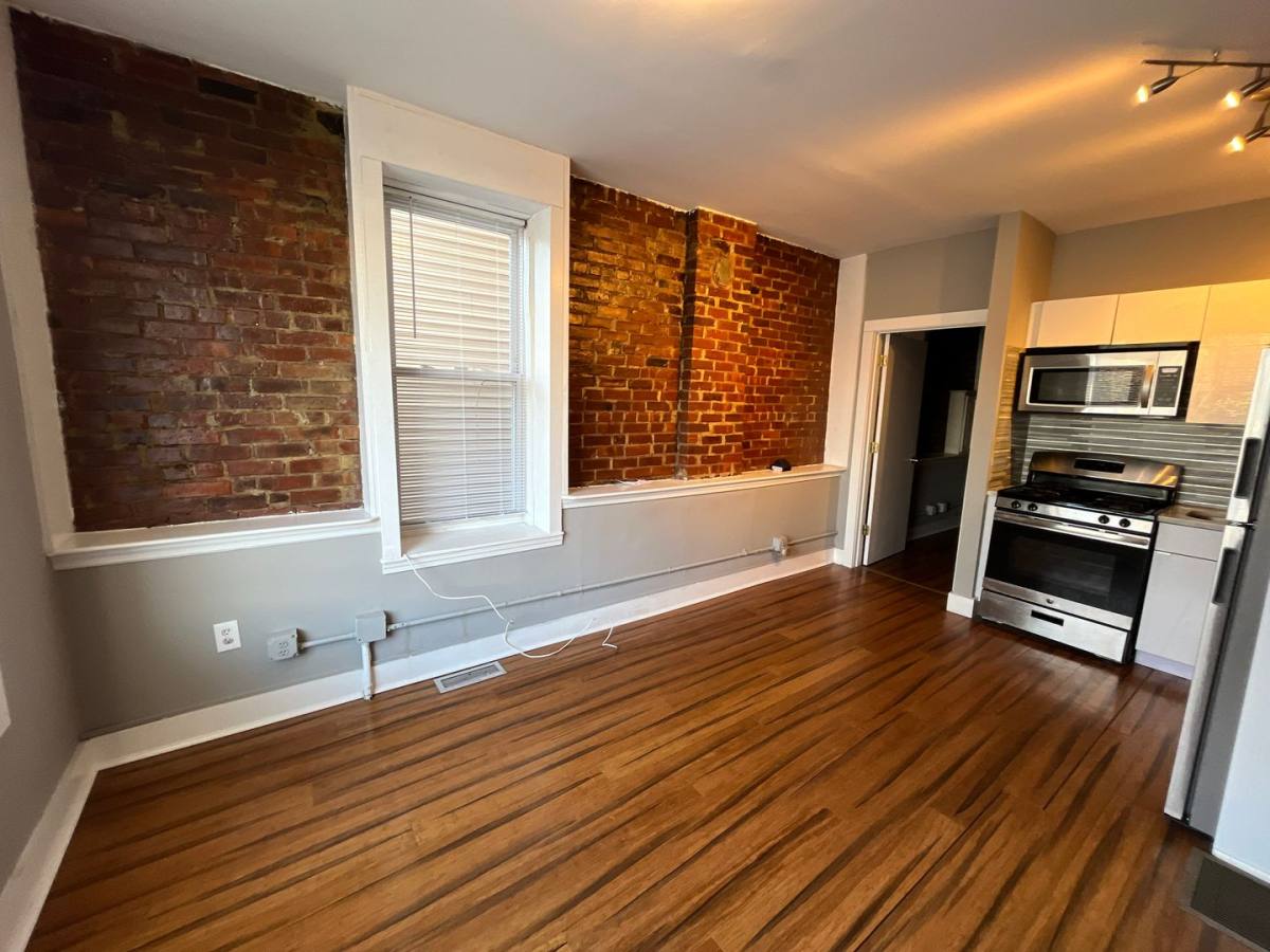 Apartment for rent at 588 E St, New Haven, CT 06511