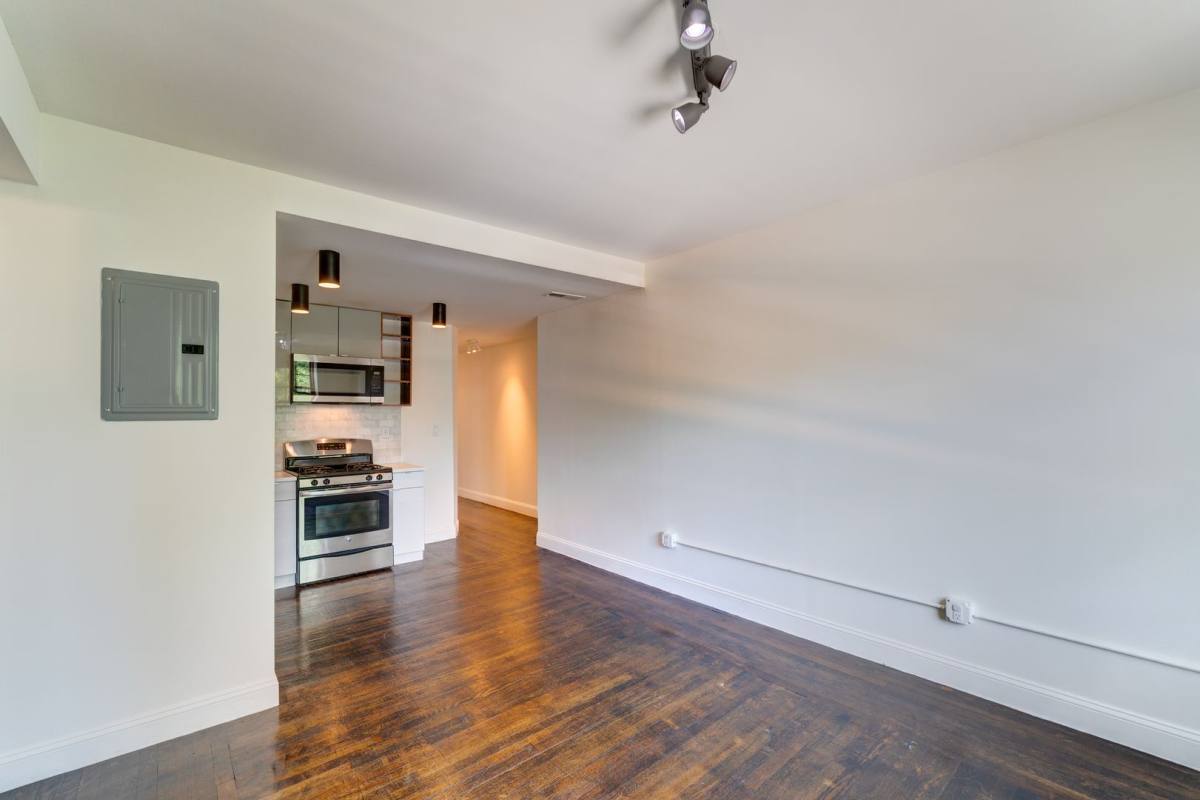 Apartment for rent at 516 Orange St, New Haven, CT 06511