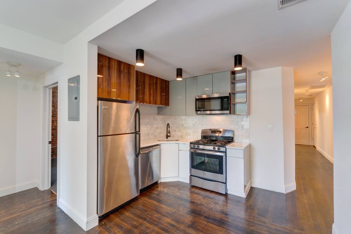 Apartment for rent at 516 Orange St, New Haven, CT 06511