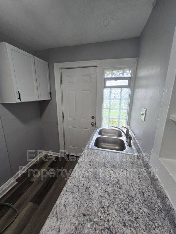 Apartment for rent at 1577 Cordell Ave, Columbus, OH 43211