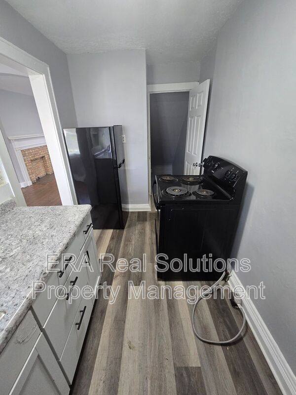 Apartment for rent at 1577 Cordell Ave, Columbus, OH 43211