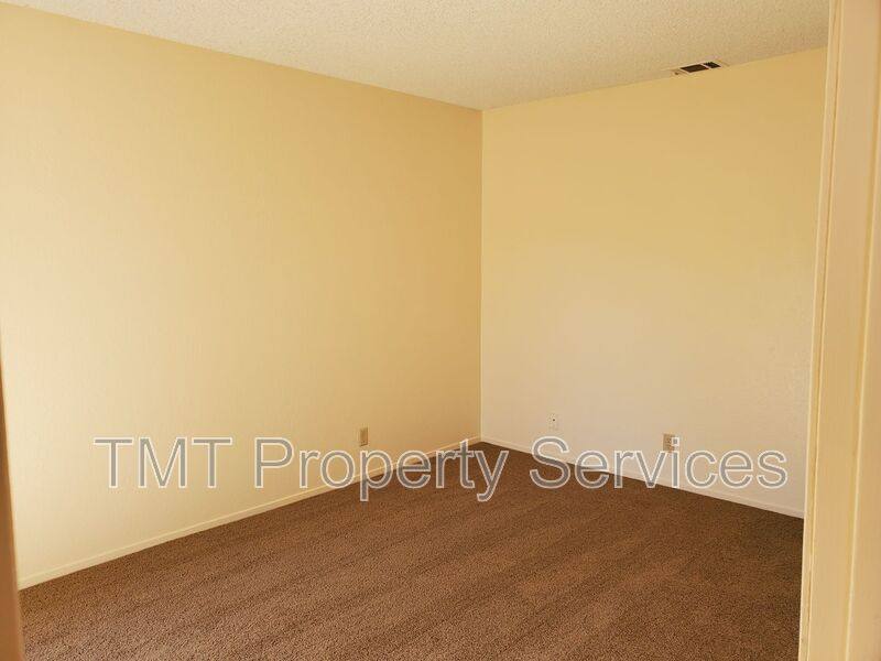 House for rent at 924 N O St, Lompoc, CA 93436