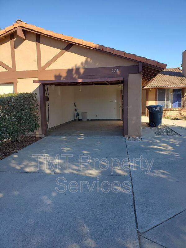 House for rent at 924 N O St, Lompoc, CA 93436