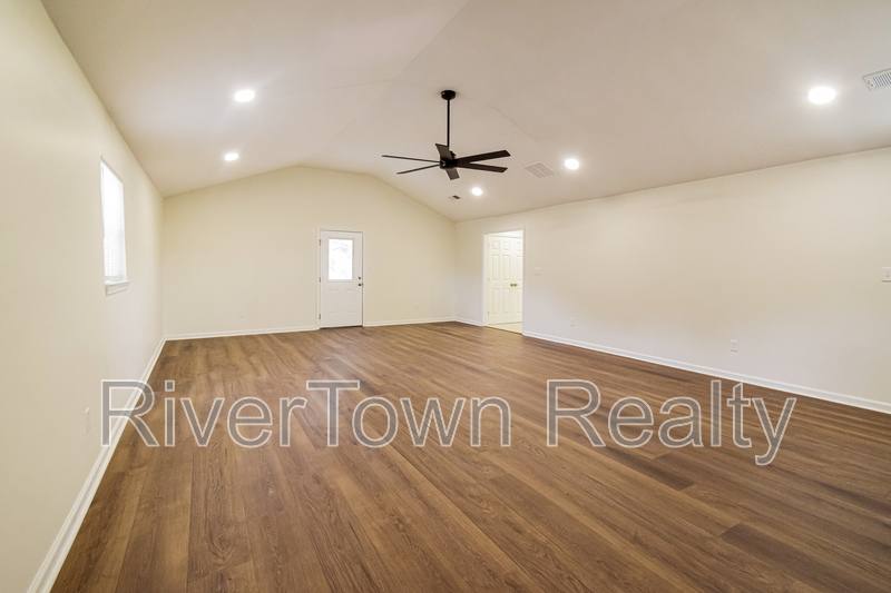 House for rent at 277 S Mount Pleasant Rd, Collierville, TN 38017