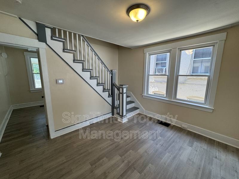 Apartment for rent at 235 E Ave, Hagerstown, MD 21740