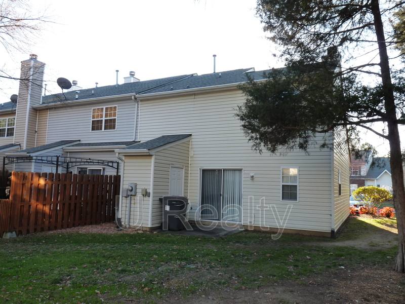 Townhouse for rent at 2205 Cigar Court, Charlotte, NC 28273