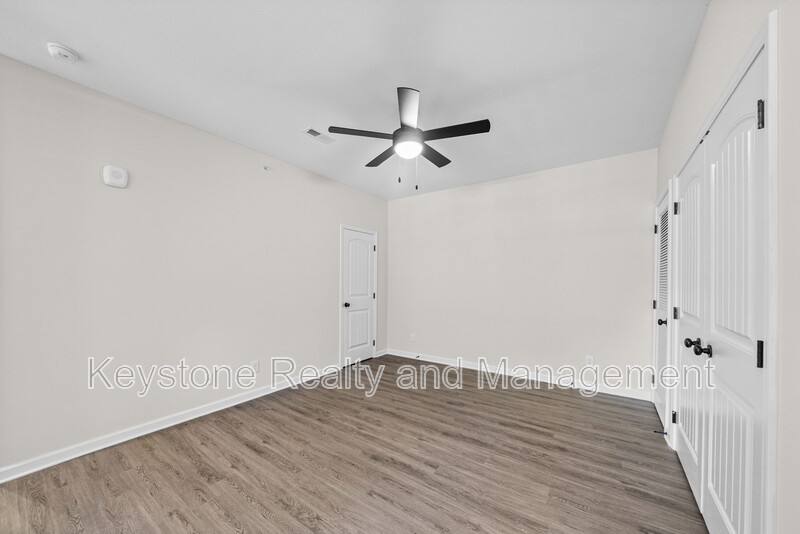 Apartment for rent at 15 Millswood Dr, Clarksville, TN 37042