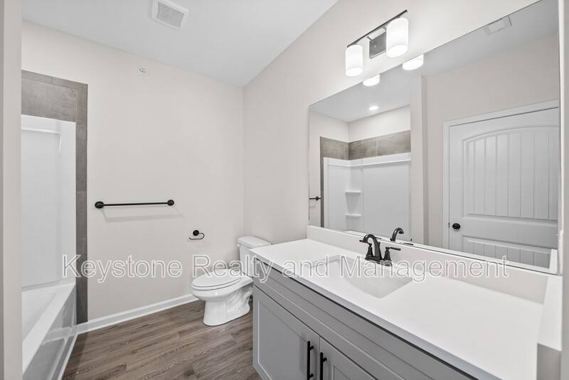 Apartment for rent at 15 Millswood Dr #D-302, Clarksville, TN 37042
