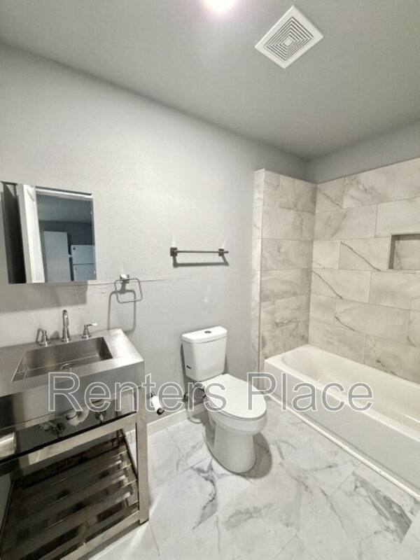 House for rent at 1322 N Birmingham Place #C, Tulsa, OK 74110