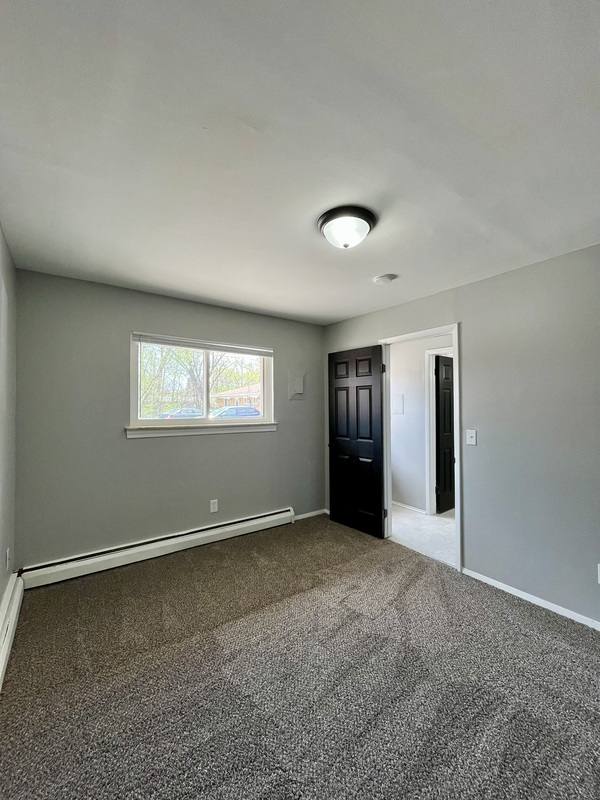 Apartment for rent at 4059 Longtin Ave #1, Lincoln Park, MI 48146