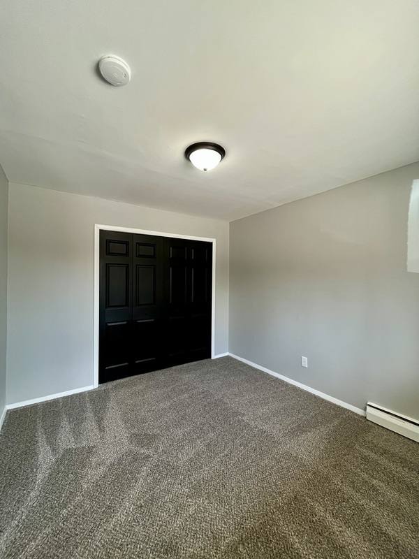 Apartment for rent at 4059 Longtin Ave #1, Lincoln Park, MI 48146