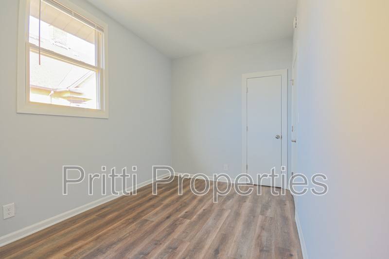 Apartment for rent at 7432 S Maryland Ave #1, Chicago, IL 60619