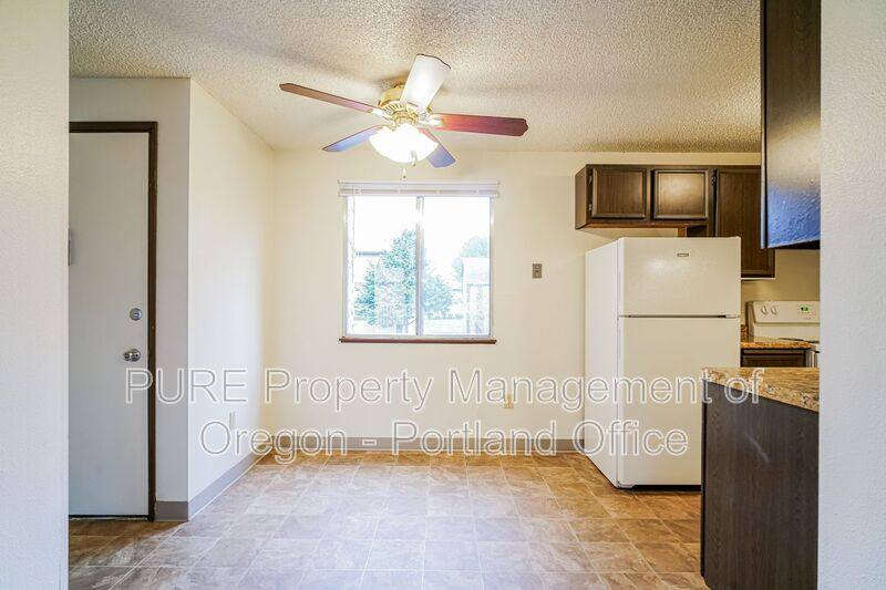 Apartment for rent at 14140 NE Sandy Blvd #Q-03, Portland, OR 97230