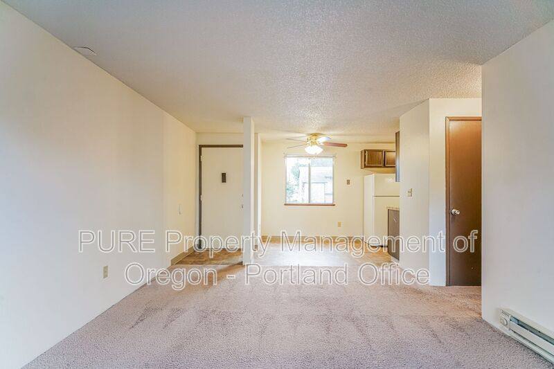 Apartment for rent at 14140 NE Sandy Blvd #Q-03, Portland, OR 97230
