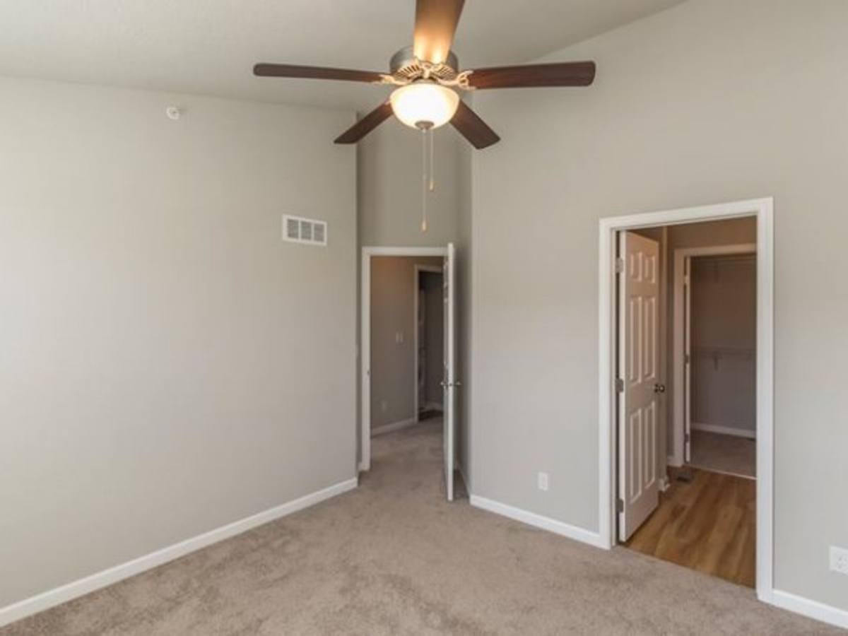 Townhouse for rent at 1084 Jasper Dr, West Des Moines, IA 50266