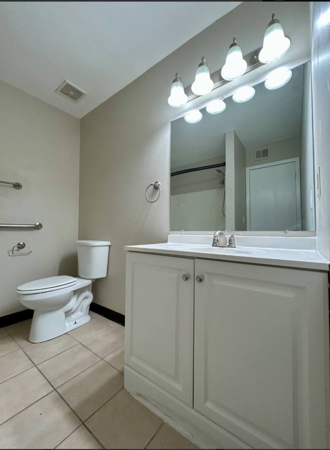 Apartment for rent at 127 Abbey Lane #C4, Chesterton, IN 46304