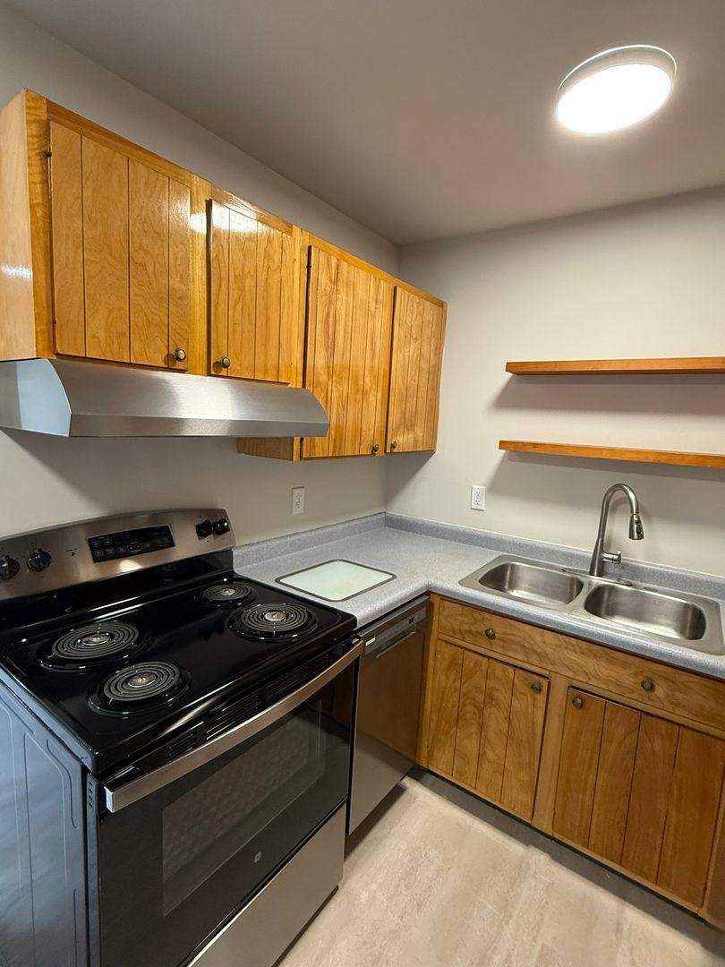 Apartment for rent at 3401-3405 Kipling Dr, Madison, WI 53704