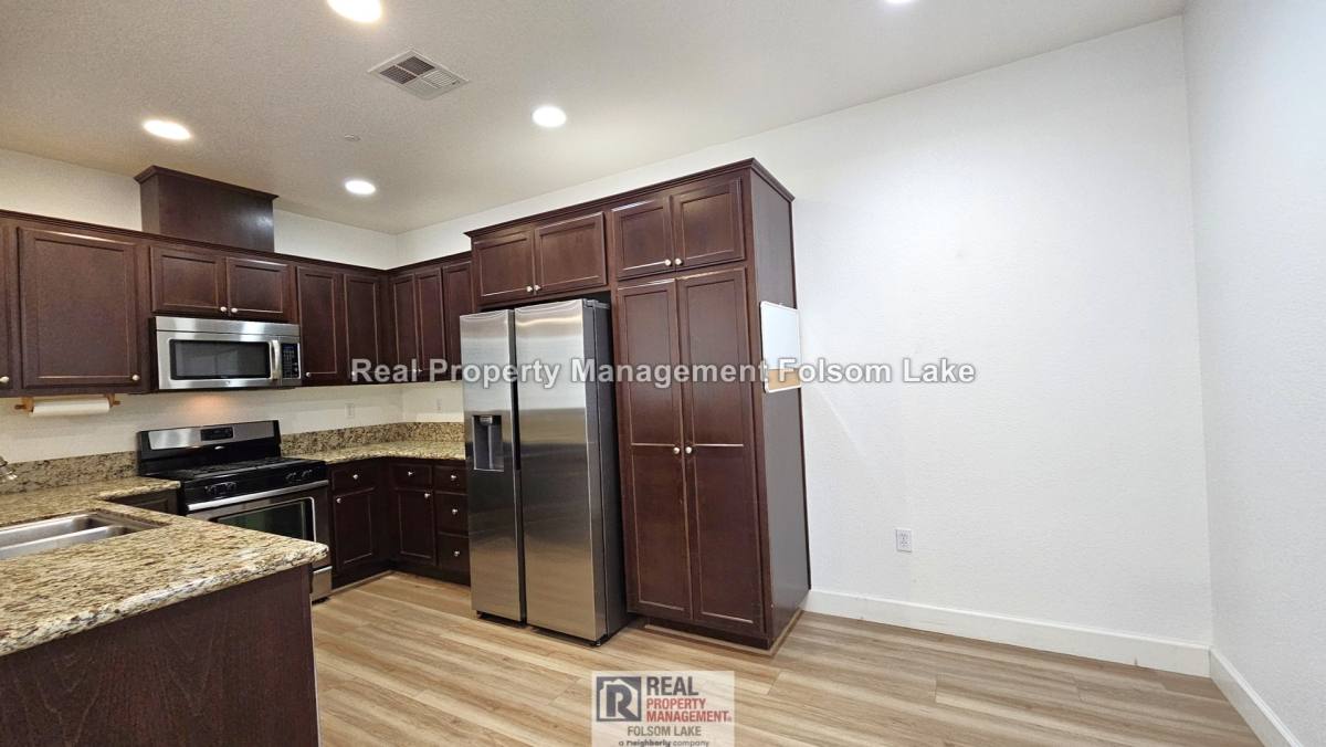 House for rent at 105 Cezanne Lane, Folsom, CA 95630