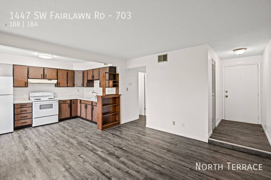 Apartment for rent at 1447 SW Fairlawn Rd, Topeka, KS 66604