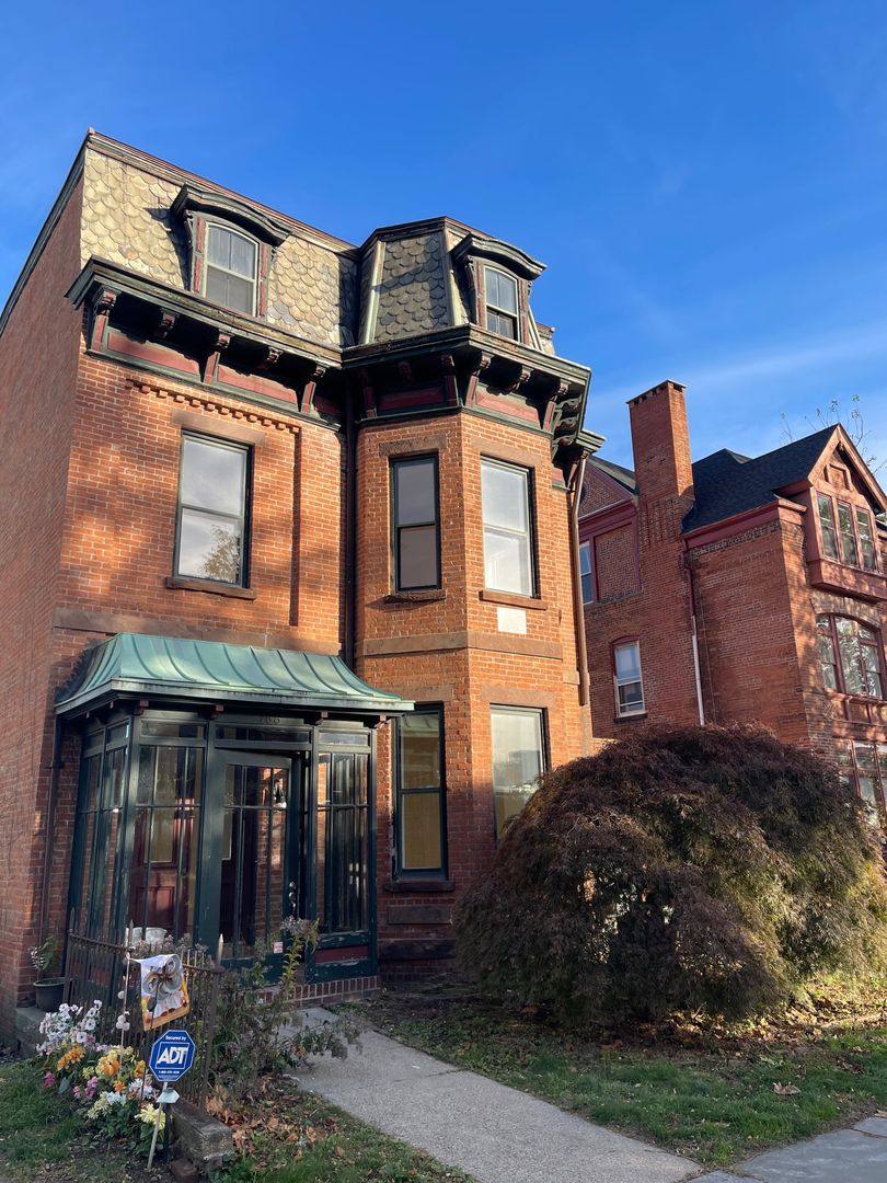 House for rent at 166 Montgomery St, Newburgh, NY 12550