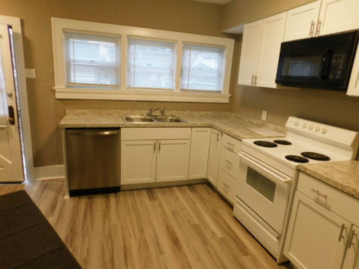 Apartment for rent at 3100-3102 Linden Ave, Dayton, OH 45410