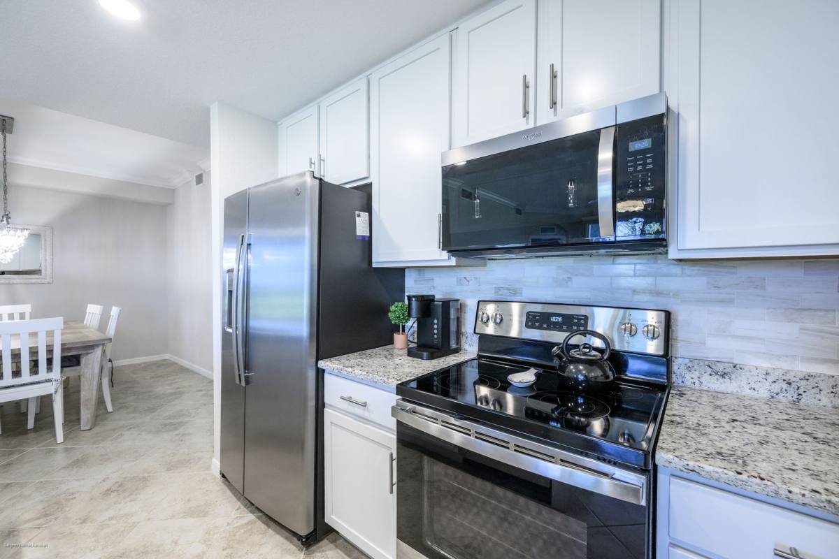 Apartment for rent at 14061 Heritage Landing Blvd, Punta Gorda, FL 33955