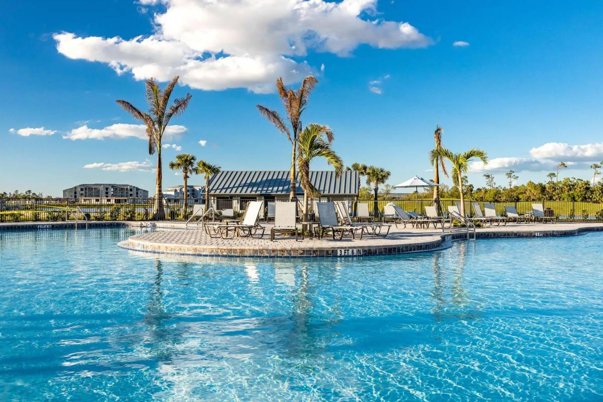 Apartment for rent at 14061 Heritage Landing Blvd, Punta Gorda, FL 33955