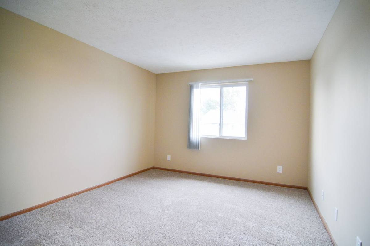 Apartment for rent at 1106 Grenoble Dr, Bellevue, NE 68123