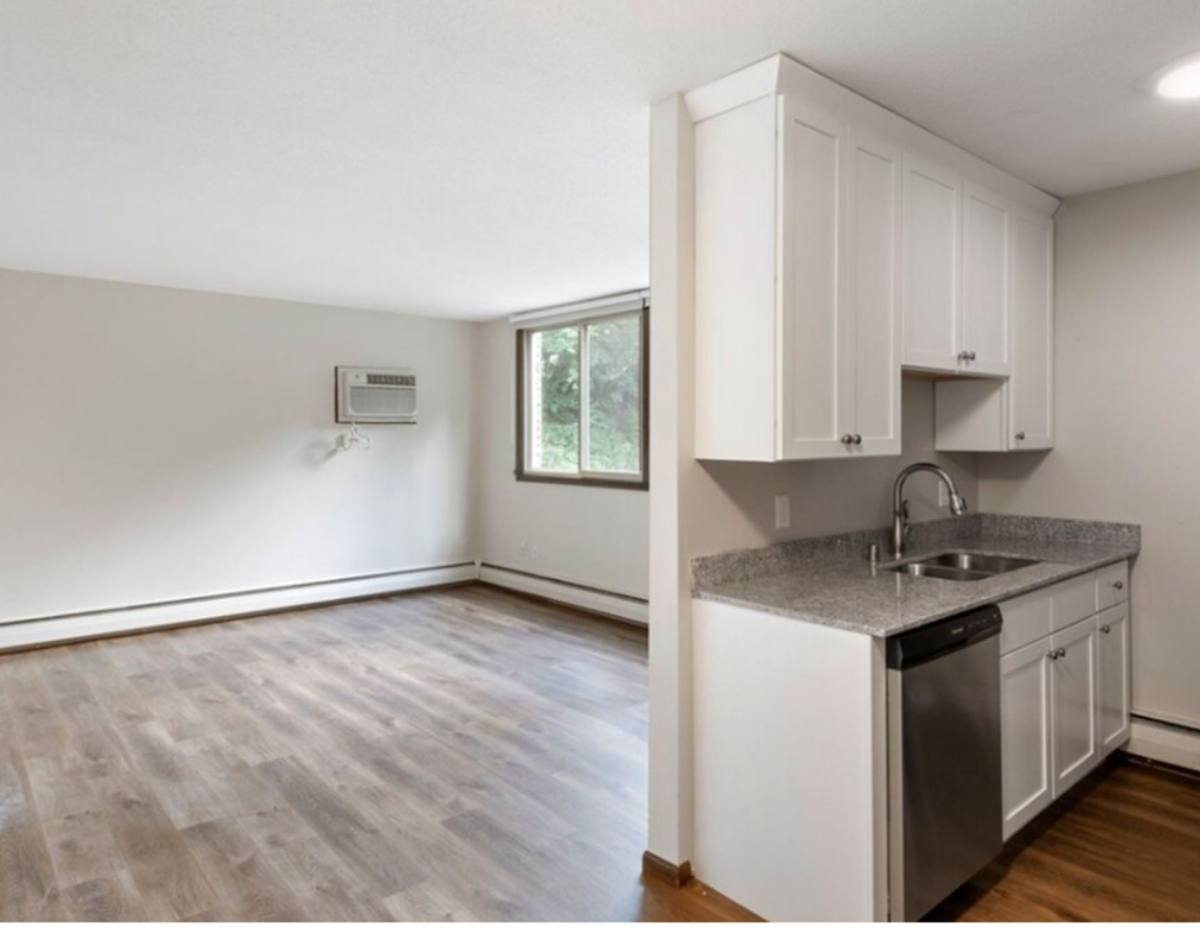 Apartment for rent at 3720 W 32nd St, Minneapolis, MN 55416