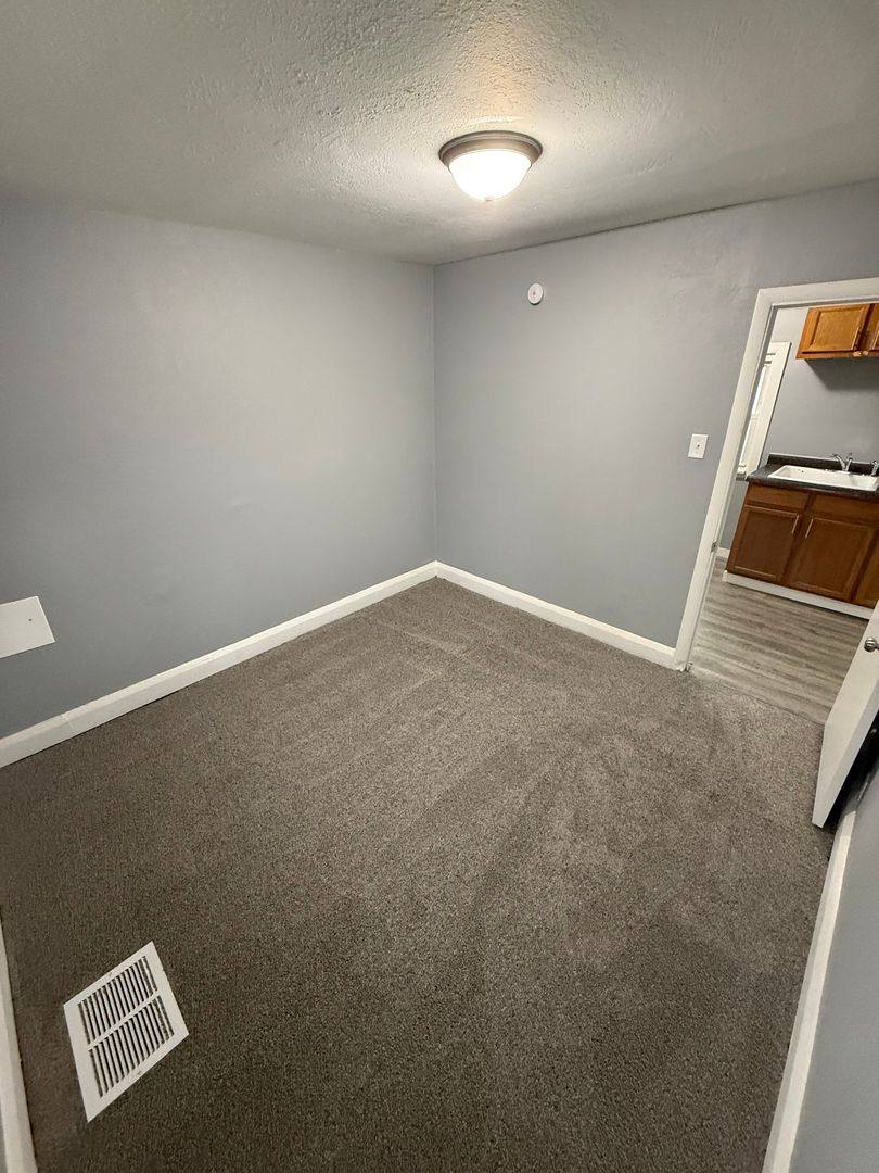 House for rent at 722 Coyne St, Toledo, OH 43605