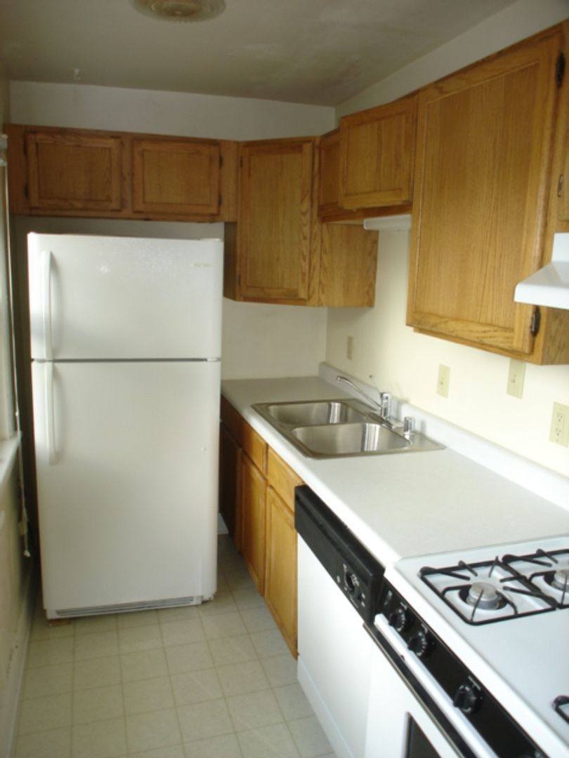 Apartment for rent at 418 S Orchard St, Madison, WI 53715