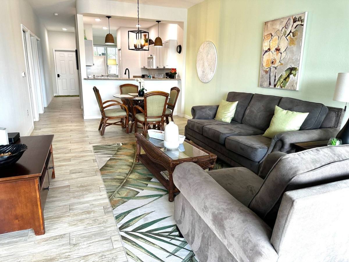 Apartment for rent at 7895 Mahogany Run Lane, Naples, FL 34113