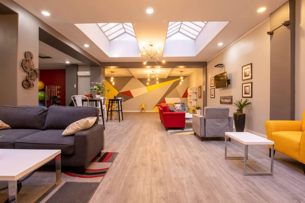 Apartment for rent at 729 S Union Ave, Los Angeles, CA 90017
