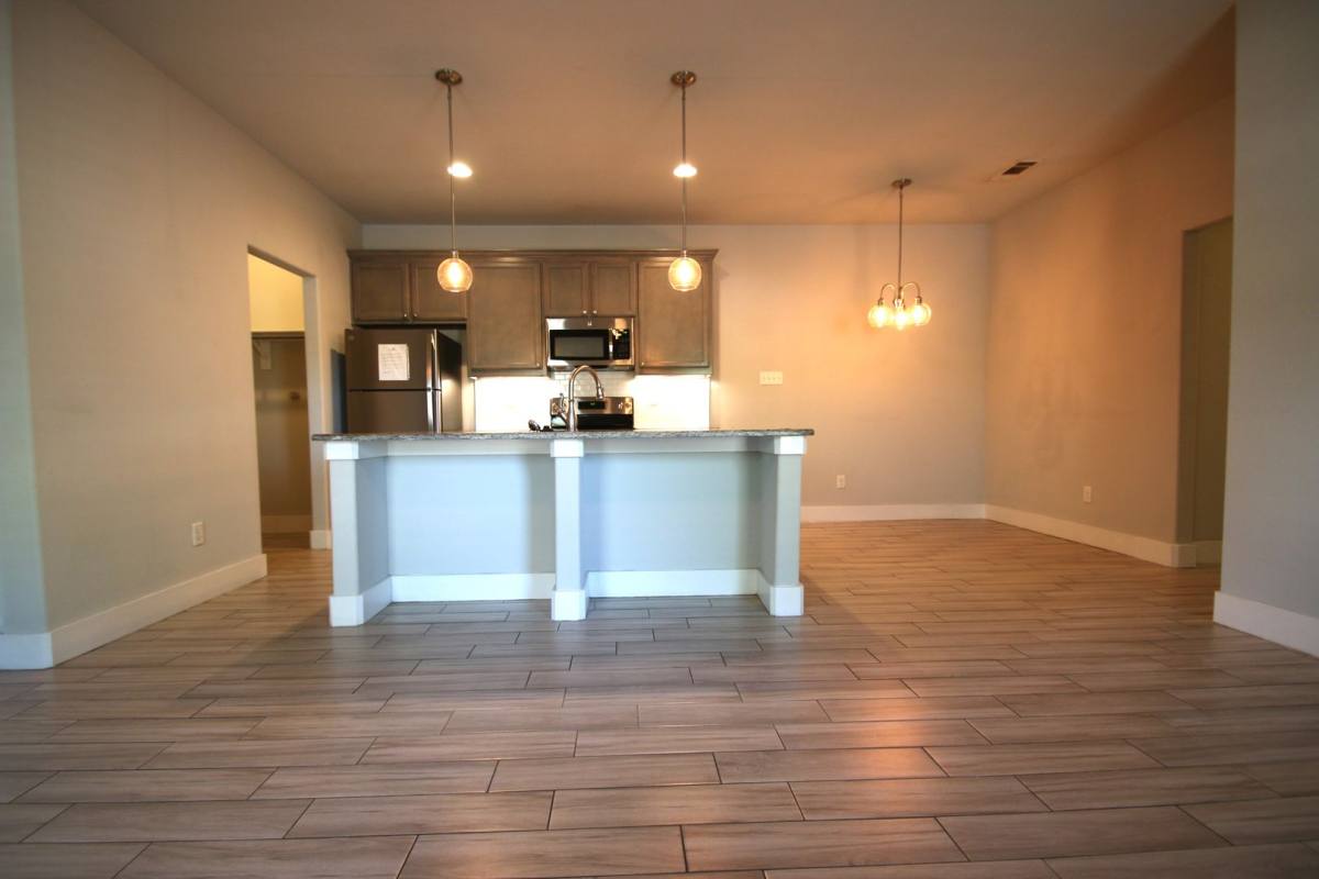 Apartment for rent at 8037-8039 Arbor Ave, Fort Worth, TX 76116