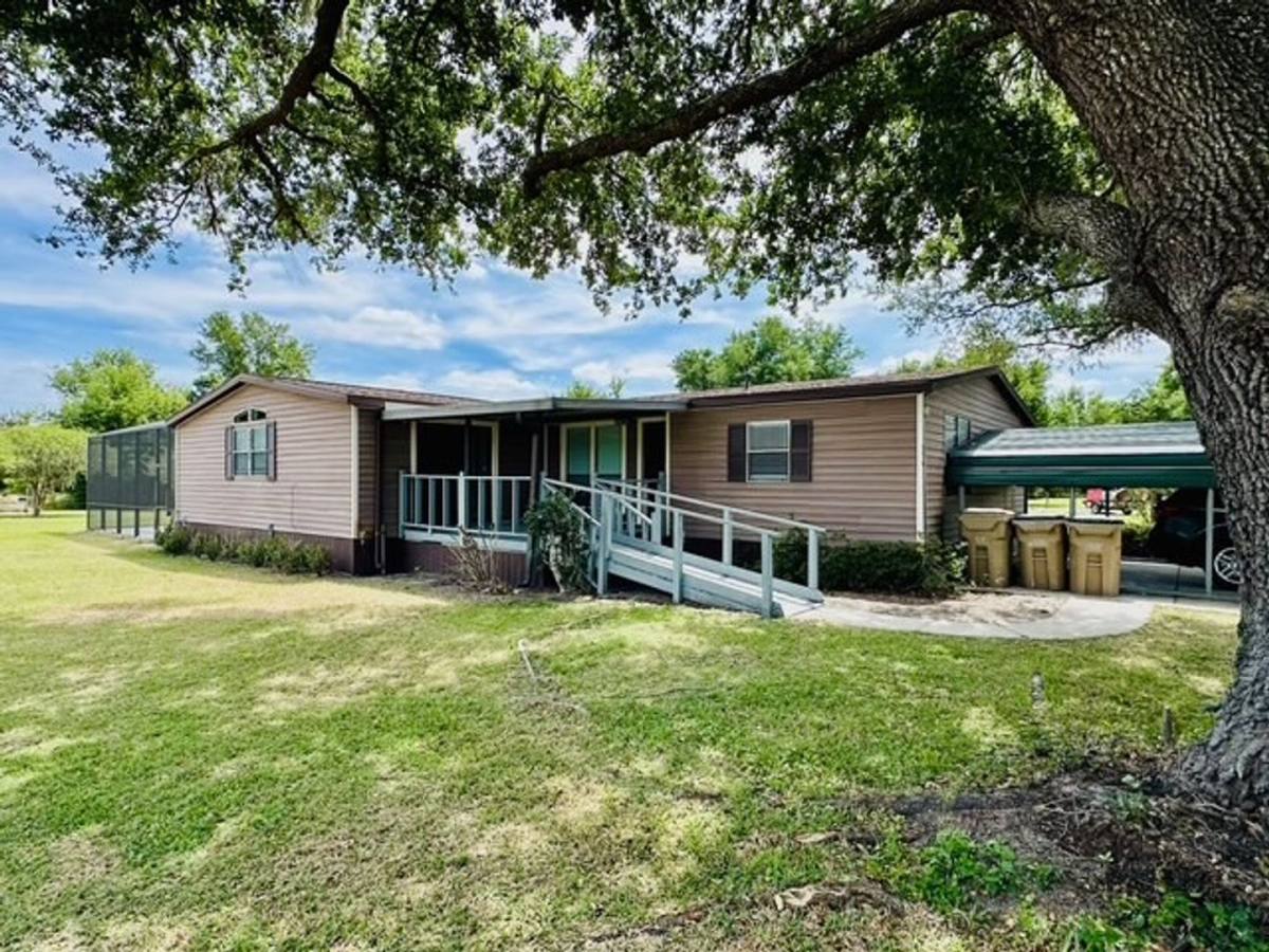 House for rent at 6814 Redwing Rd, Groveland, FL 34736