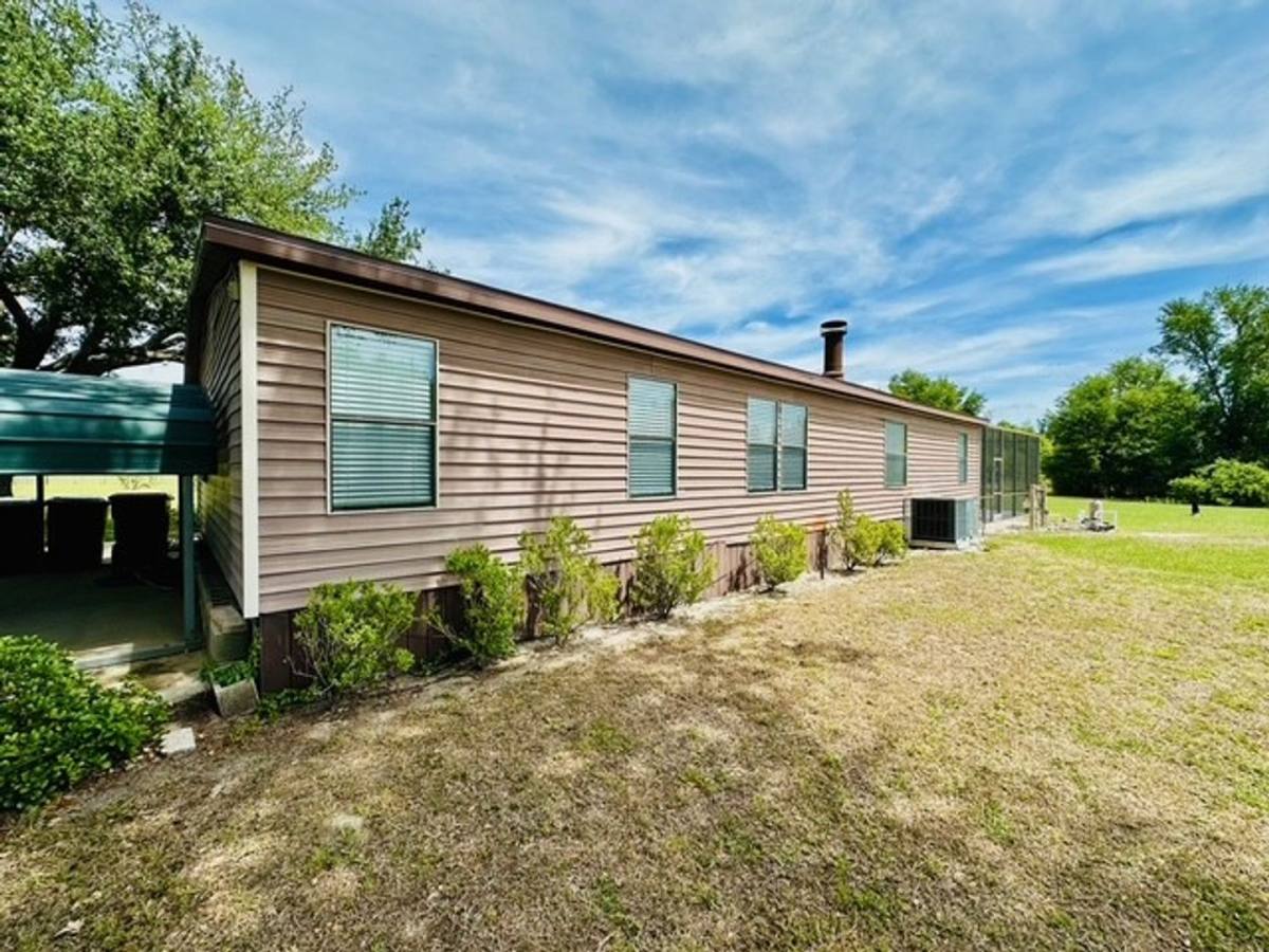 House for rent at 6814 Redwing Rd, Groveland, FL 34736