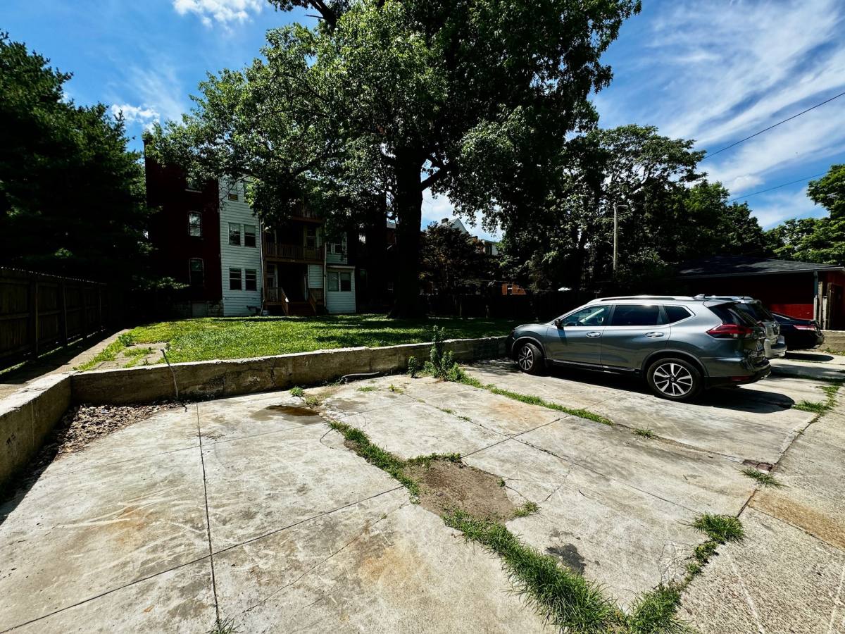 Apartment for rent at 1521 S 4th St, Louisville, KY 40208