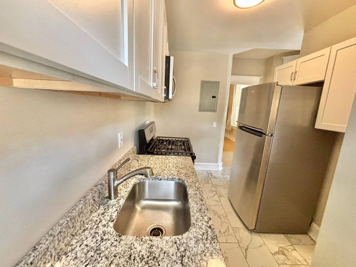 Apartment for rent at 1521 S 4th St, Louisville, KY 40208