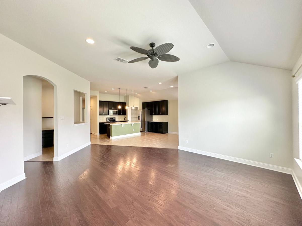 House for rent at 830 Old World Dr, Harker Heights, TX 76548