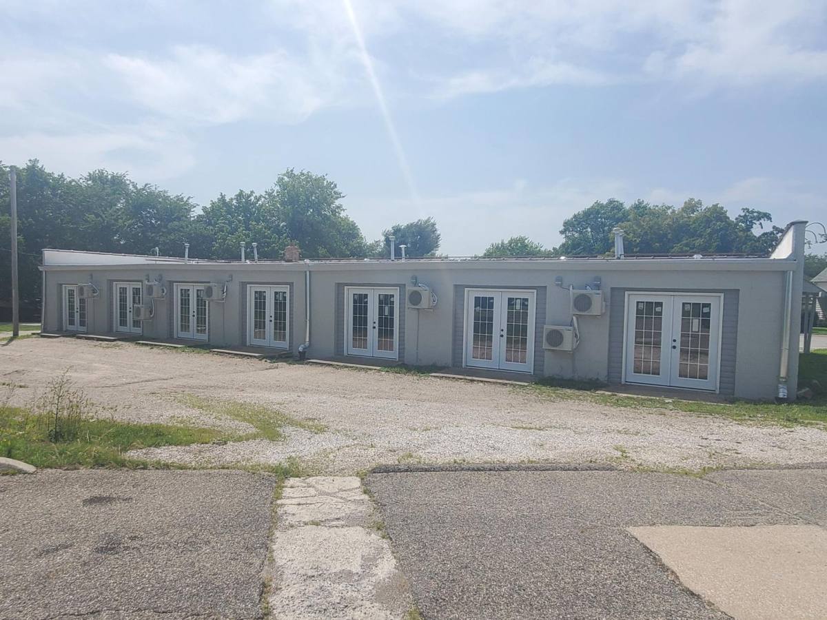 Apartment for rent at 1104 W Broadway, Webb City, MO 64870