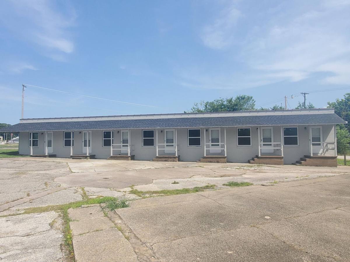 Apartment for rent at 1104 W Broadway, Webb City, MO 64870