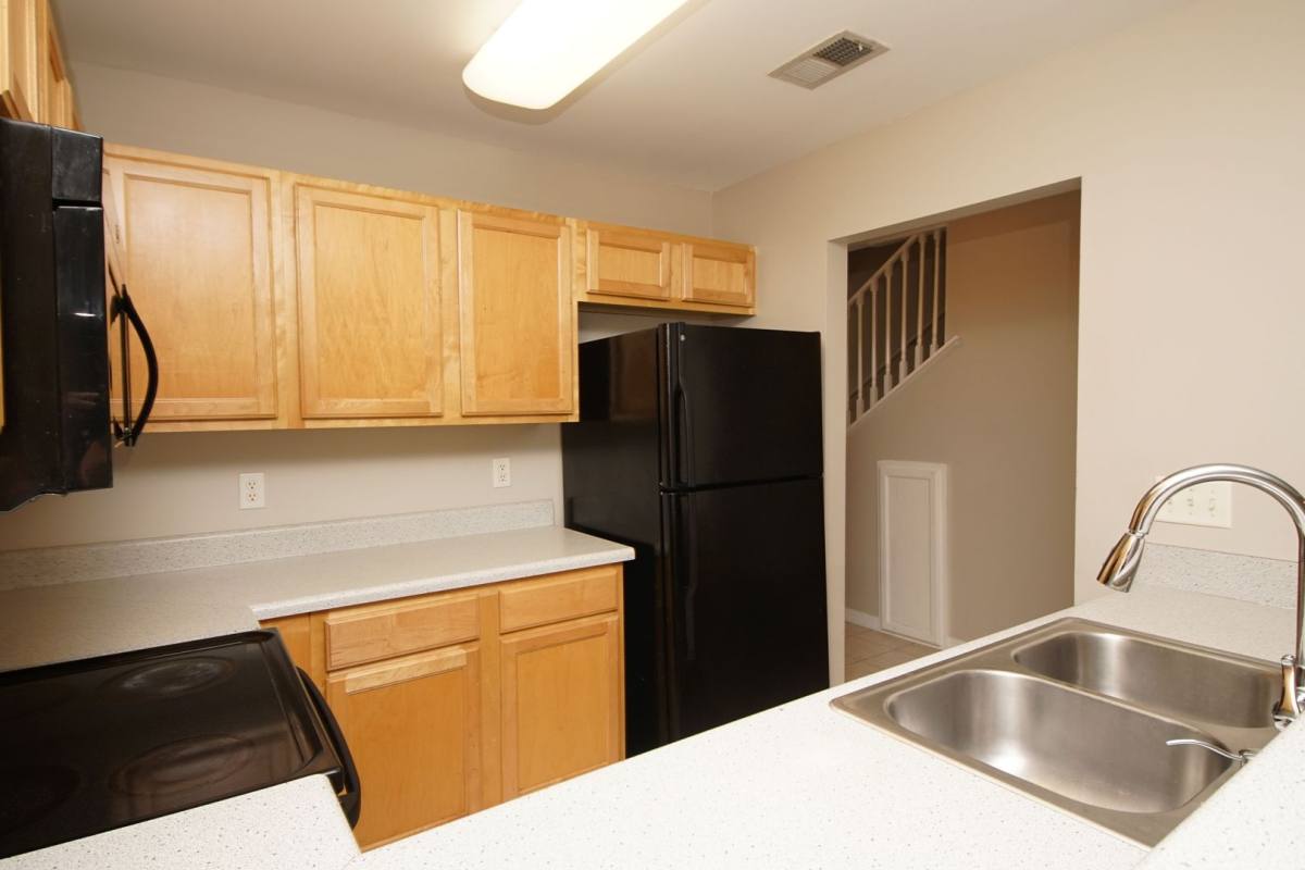 Townhouse for rent at 984 Scenic Oak Lane, Fort Walton Beach, FL 32547